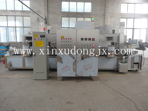 中型油炸生產(chǎn)線(xiàn)XDL-4500